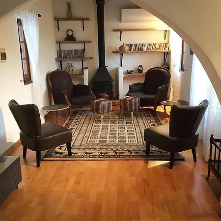 فيلة Cobblers Maroni