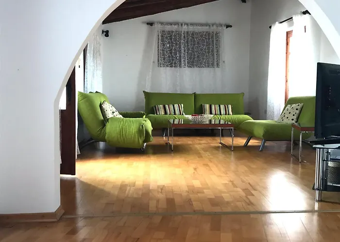 Villa Cobblers Maróni