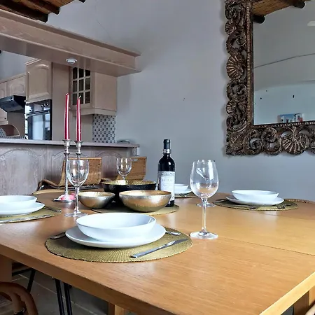 Cobblers Villa Maroni