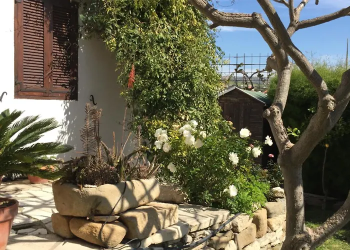 Villa Cobblers Maroni